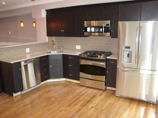3 bed, 2.5 bath apartment for rent at 473 6th St Unit 1, South Boston — photo 3 of 6