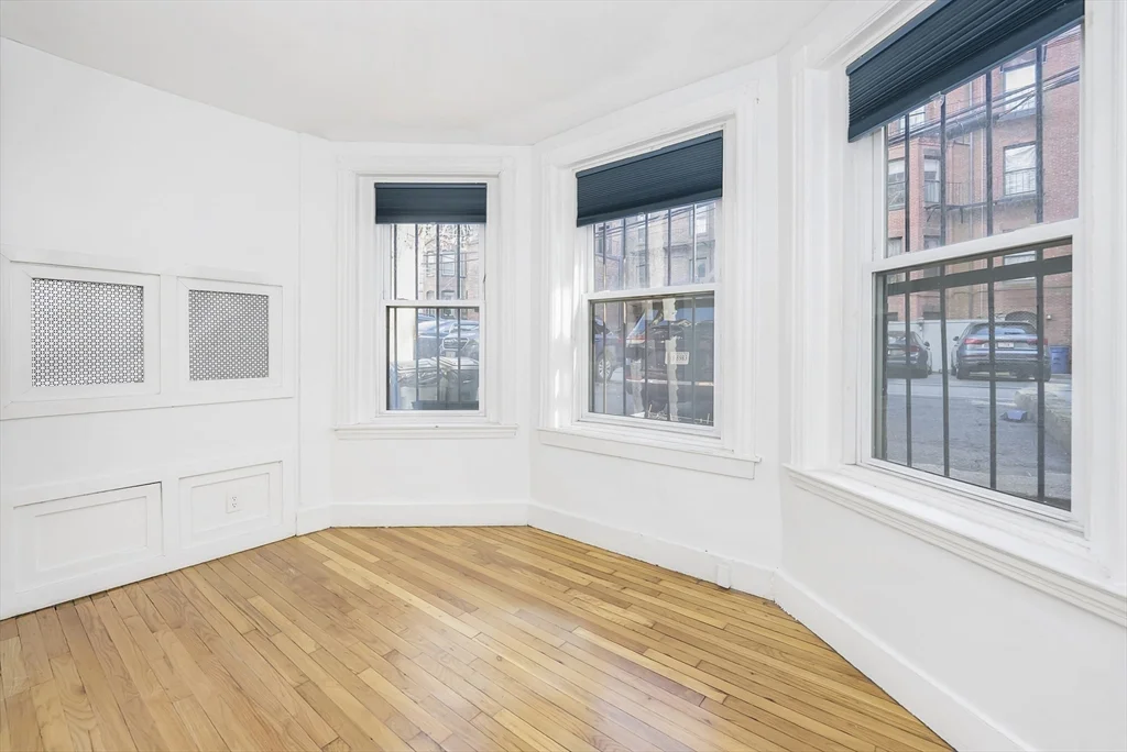 1 bed, 1 bath apartment for rent at 473 Beacon St Unit 1R, Back Bay — photo 12 of 18