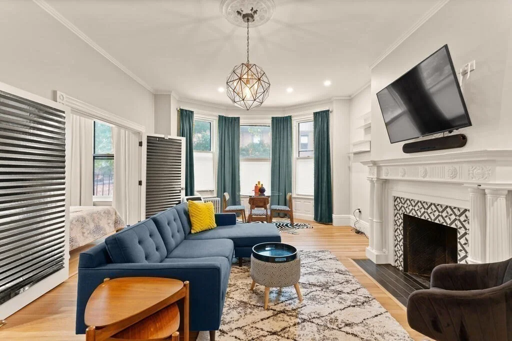 1 bed, 1 bath apartment for rent at 473 Beacon St Unit 5, Back Bay