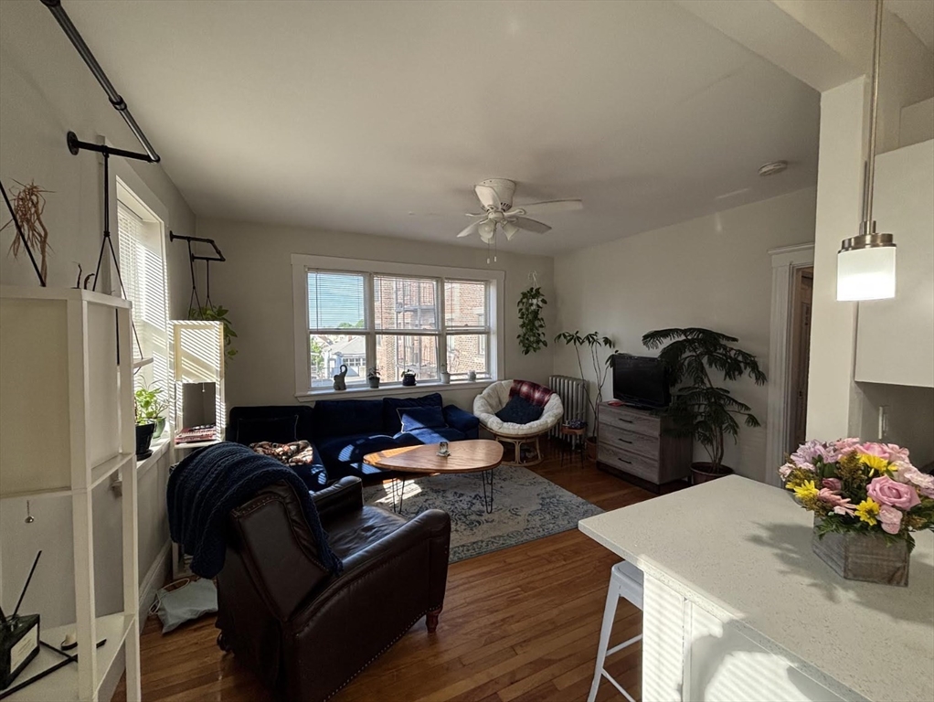 1 bed, 1 bath apartment for rent at 473 Broadway Unit 4, South Medford — photo 4 of 12