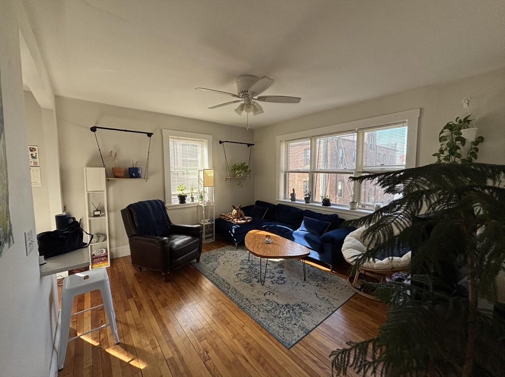 1 bed, 1 bath apartment for rent at 473 Broadway Unit 4, South Medford — photo 3 of 12