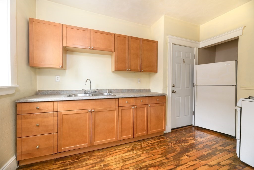 1 bed, 1 bath apartment for rent at 473 Broadway Unit 5, Medford — photo 1 of 9