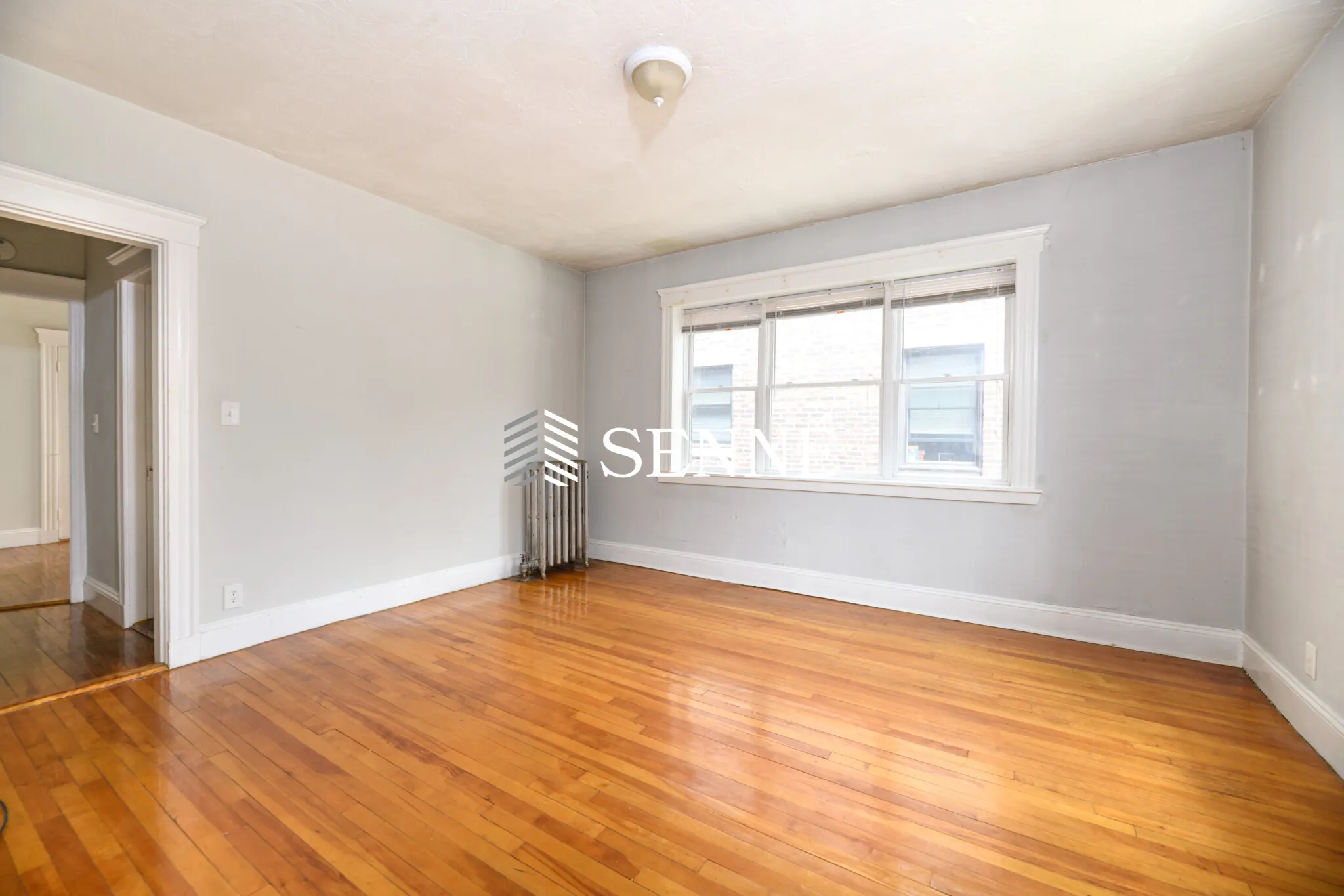 1 bed, 1 bath apartment for rent at 473 Broadway Unit 6, South Medford