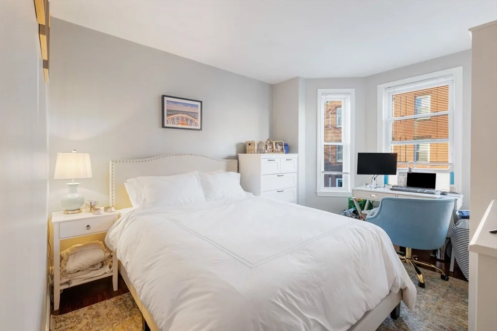 4 bed, 2 bath apartment for rent at 473 East 5th St Unit 2, South Boston — photo 7 of 17