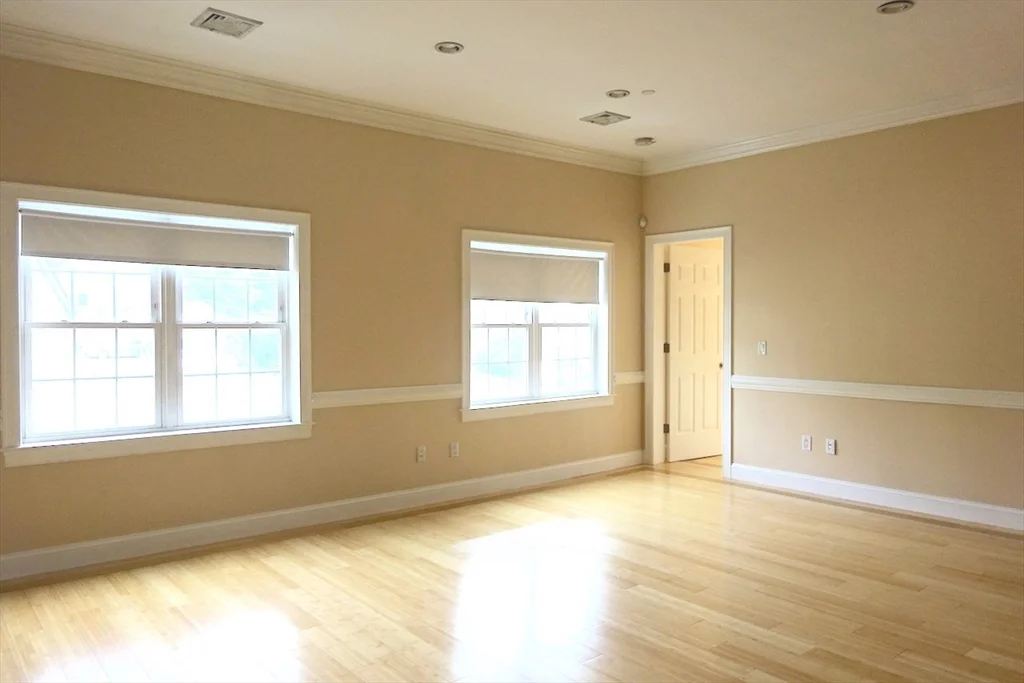 2 bed, 1 bath apartment for rent at 473 Revere Beach Pkwy Unit 1, Revere — photo 20 of 25