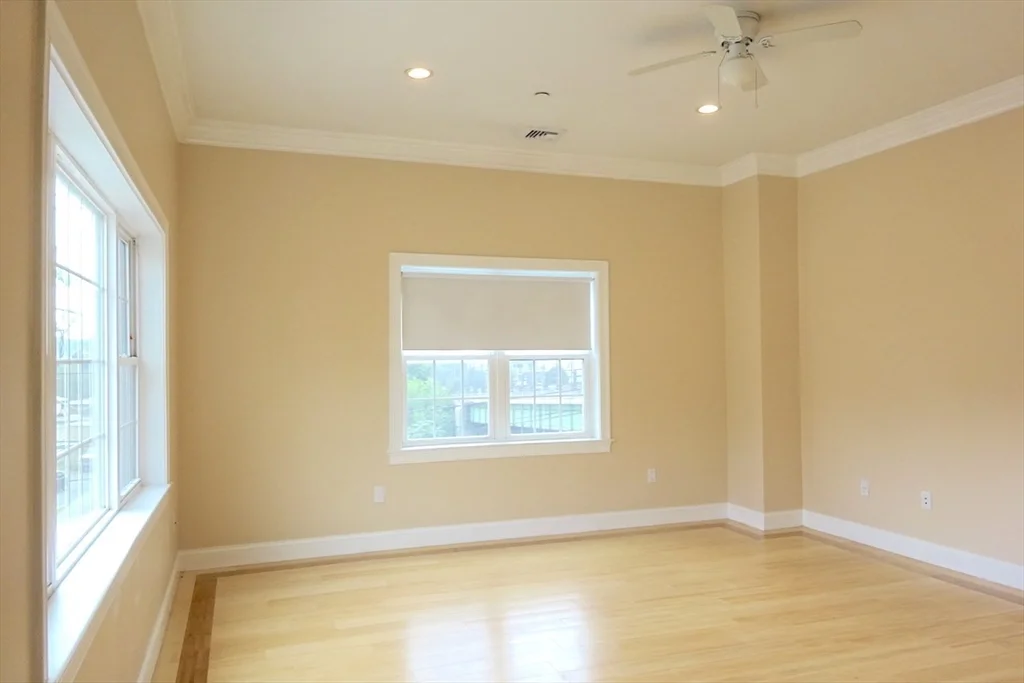2 bed, 1 bath apartment for rent at 473 Revere Beach Pkwy Unit 1, Revere — photo 21 of 25