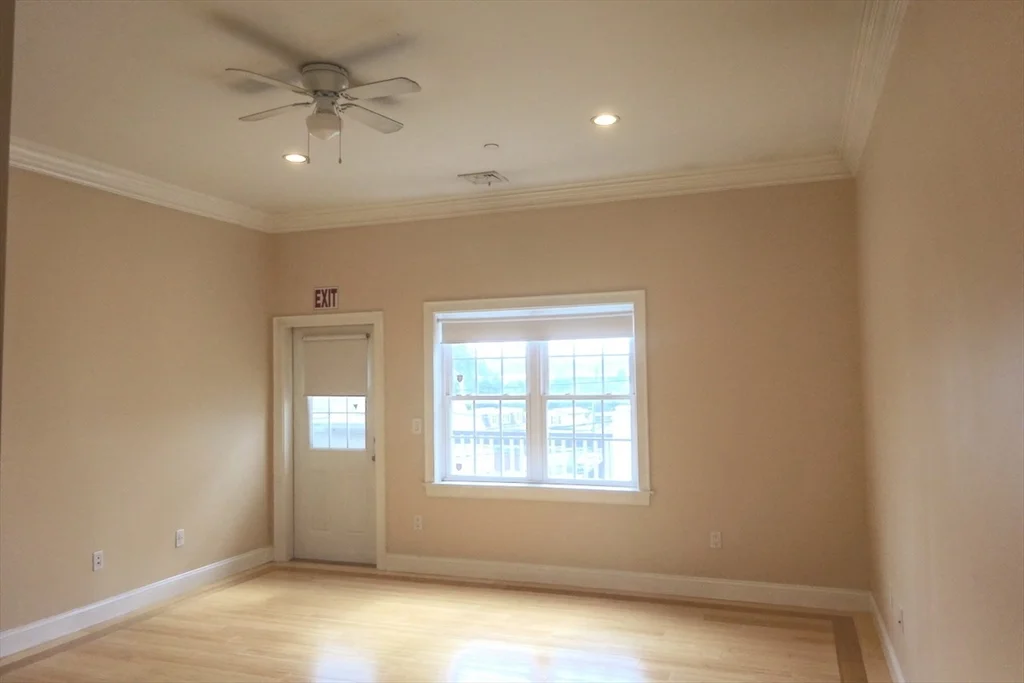 2 bed, 1 bath apartment for rent at 473 Revere Beach Pkwy Unit 1, Revere — photo 16 of 25