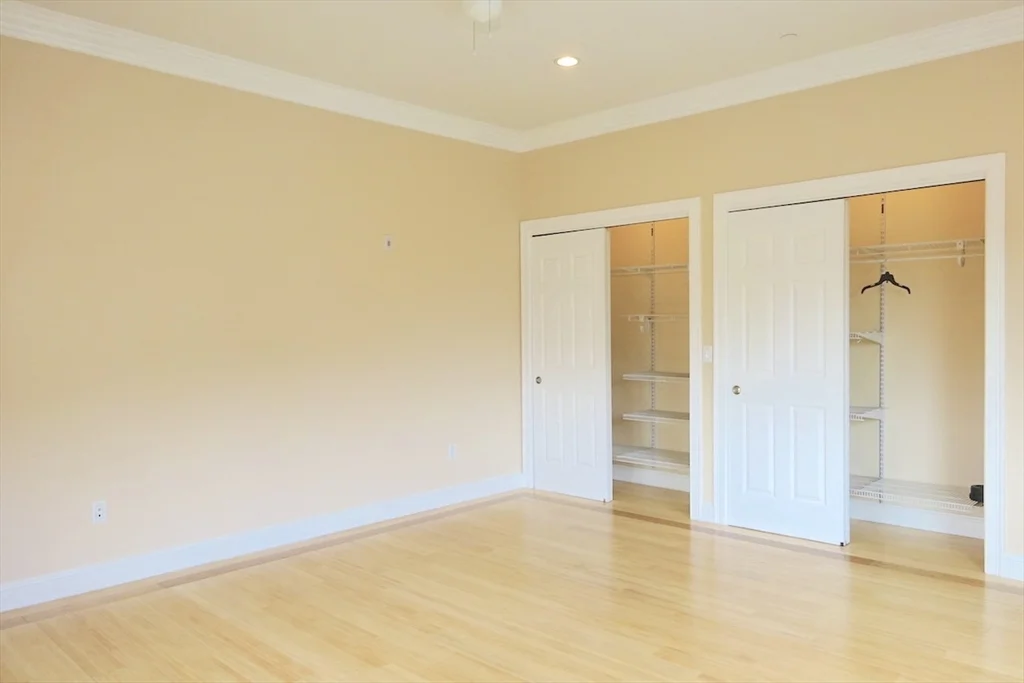 2 bed, 1 bath apartment for rent at 473 Revere Beach Pkwy Unit 1, Revere — photo 23 of 25