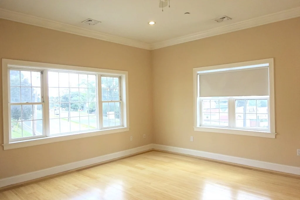 2 bed, 1 bath apartment for rent at 473 Revere Beach Pkwy Unit 1, Revere — photo 25 of 25