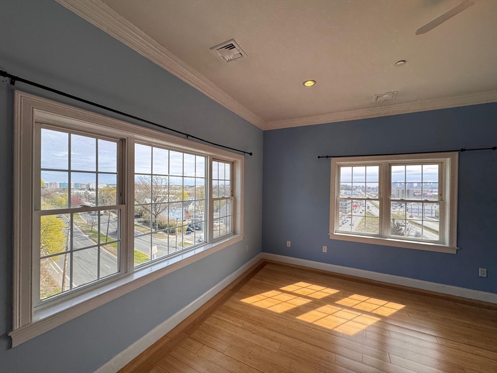 2 bed, 1 bath apartment for rent at 473 Revere Beach Pkwy Unit 4, Revere — photo 17 of 27
