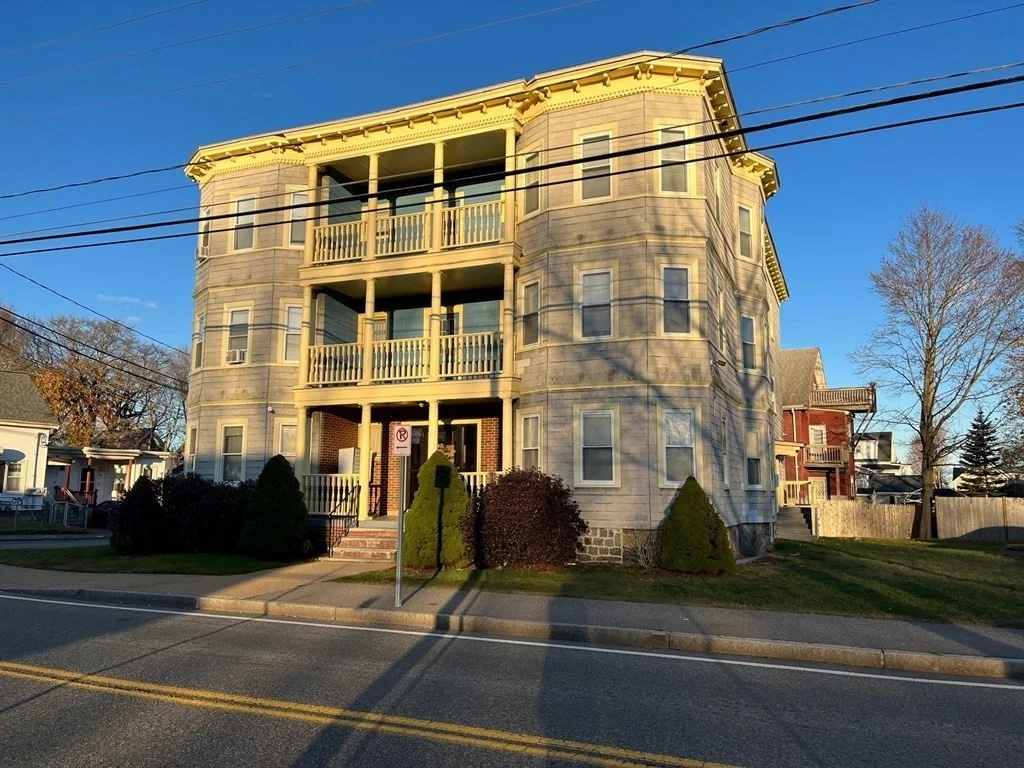 1 bed, 1 bath apartment for rent at 473 Warren Ave Unit 7, Brockton — photo 1 of 8