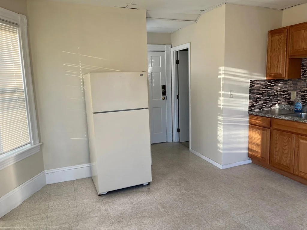 1 bed, 1 bath apartment for rent at 473 Warren Ave Unit 7, Brockton — photo 3 of 8