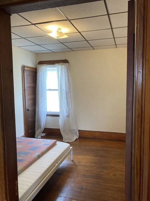 3 bed, 1 bath apartment for rent at 474 Ashley Boulevard Unit 3rd FL, New Bedford — photo 6 of 10