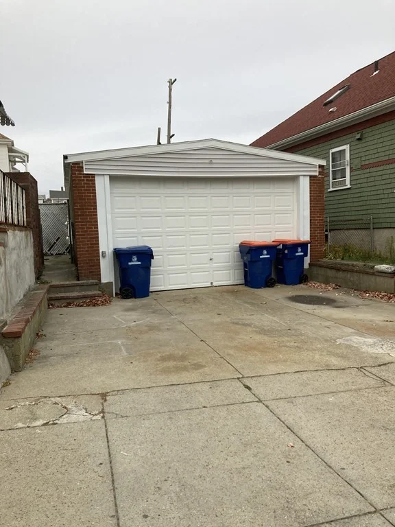 Studio bed, 1 bath apartment for rent at 474 Ashley Boulevard Unit Garage, New Bedford