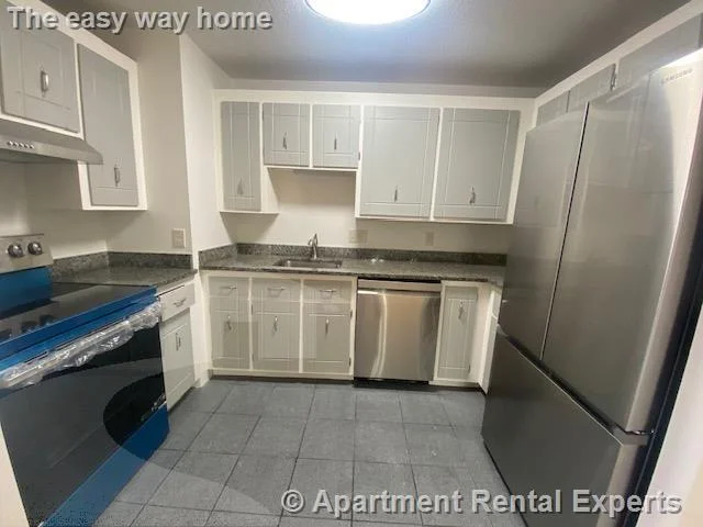 2 bed, 1 bath apartment for rent at 474 Broadway Unit 39, Magoun Square — photo 2 of 15