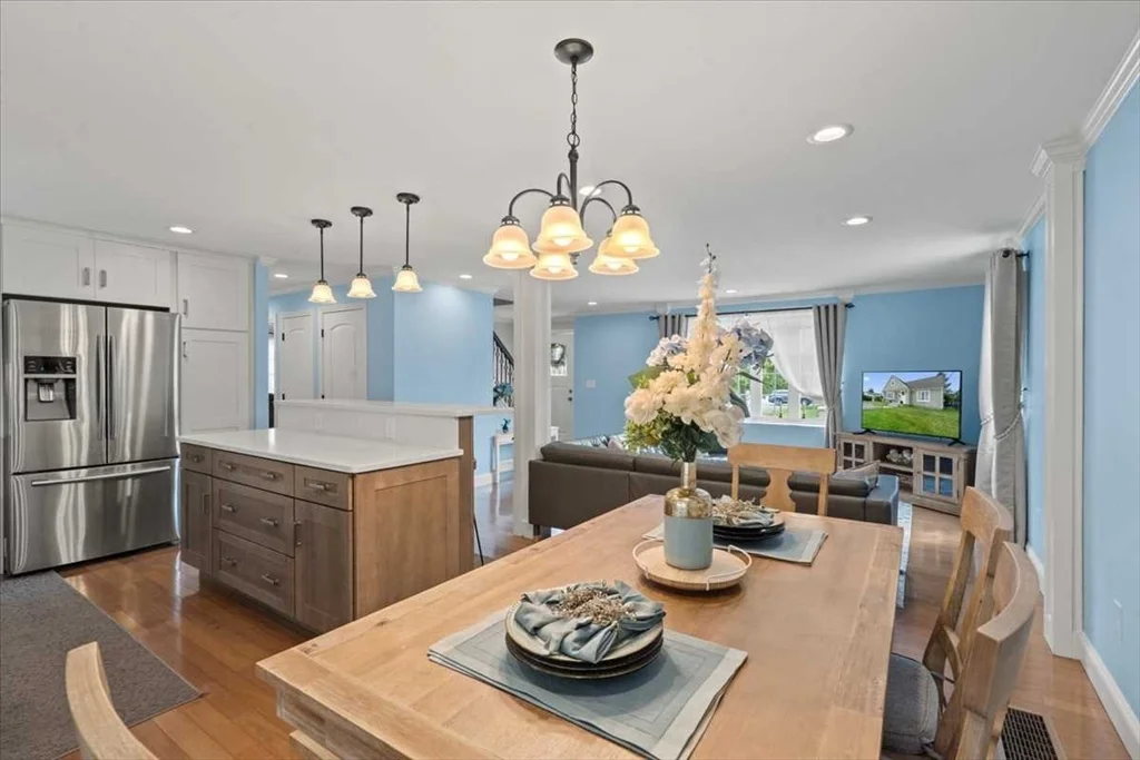 3 bed, 3 bath apartment for rent at 474 Burncoat St Unit 474, Worcester — photo 6 of 39
