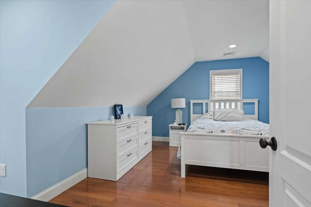 3 bed, 3 bath apartment for rent at 474 Burncoat St Unit 474, Worcester — photo 21 of 39