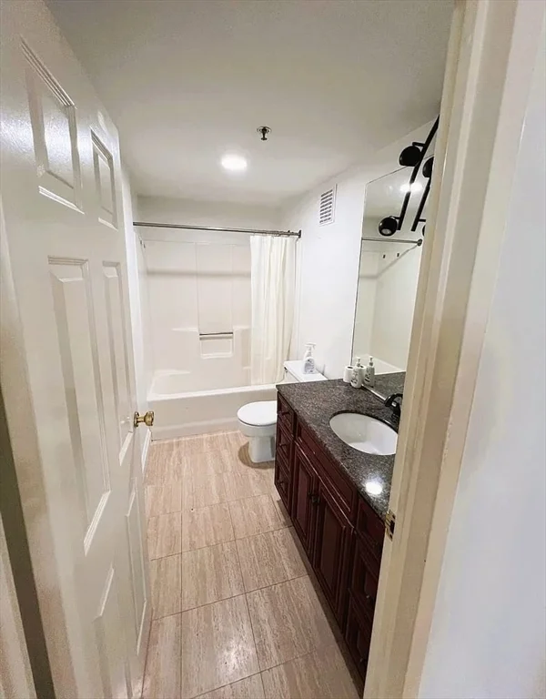 2 bed, 2 bath apartment for rent at 474 Revere Beach Blvd Unit 604, Revere — photo 5 of 9