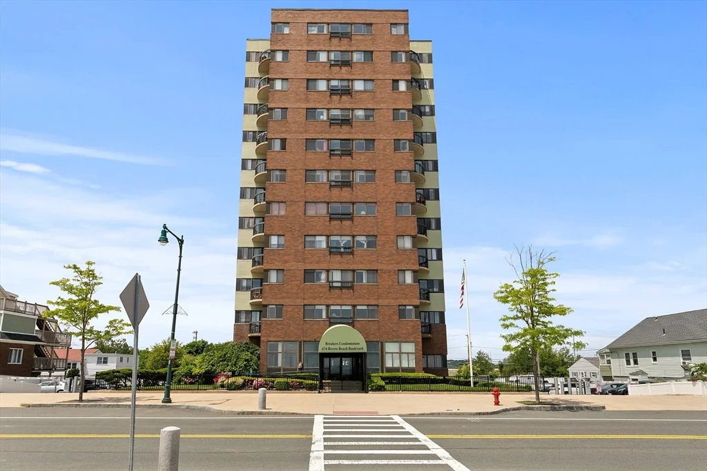 2 bed, 1 bath apartment for rent at 474 Revere Beach Blvd Unit 801, Revere Beach