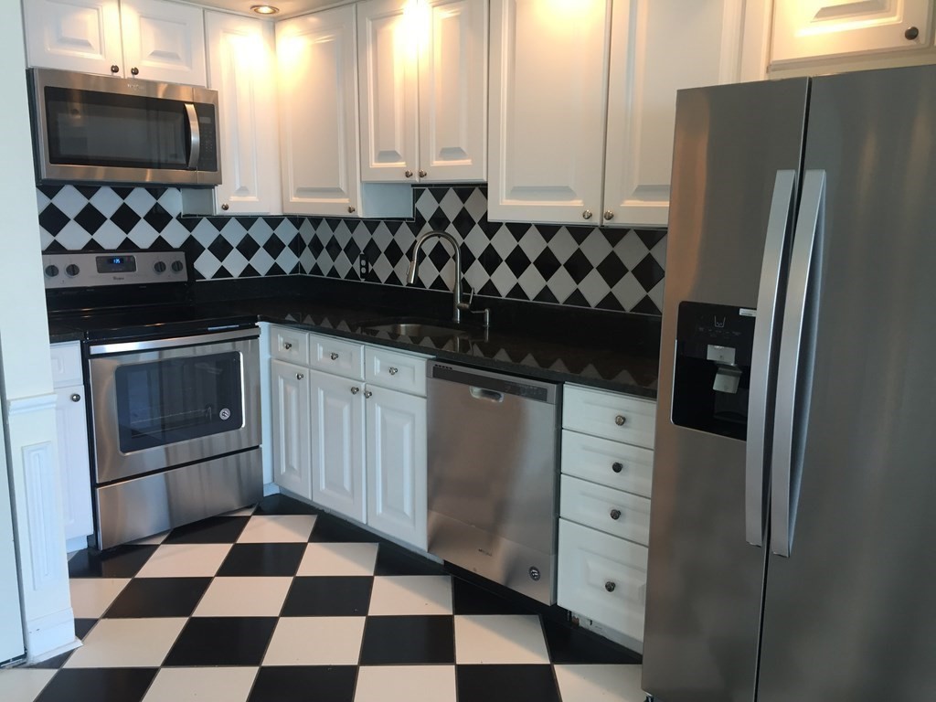 2 bed, 1 bath apartment for rent at 474 Revere Beach Blvd Unit 801, Revere Beach — photo 5 of 19