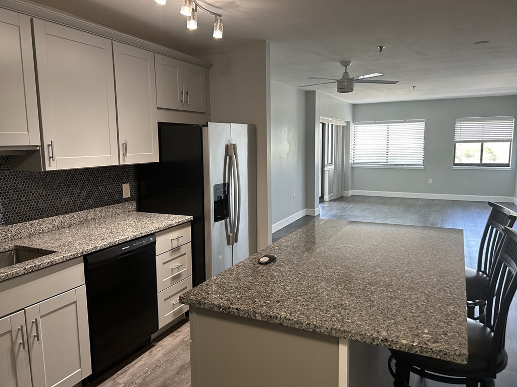2 bed, 2 bath apartment for rent at 474 Revere Beach Boulevard Unit 306, Revere — photo 5 of 15