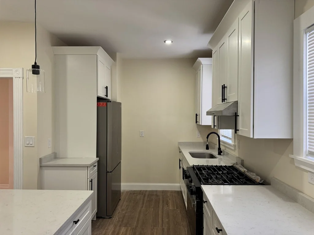 4 bed, 1 bath apartment for rent at 474 Talbot Ave Unit 3, Dorchester — photo 13 of 23