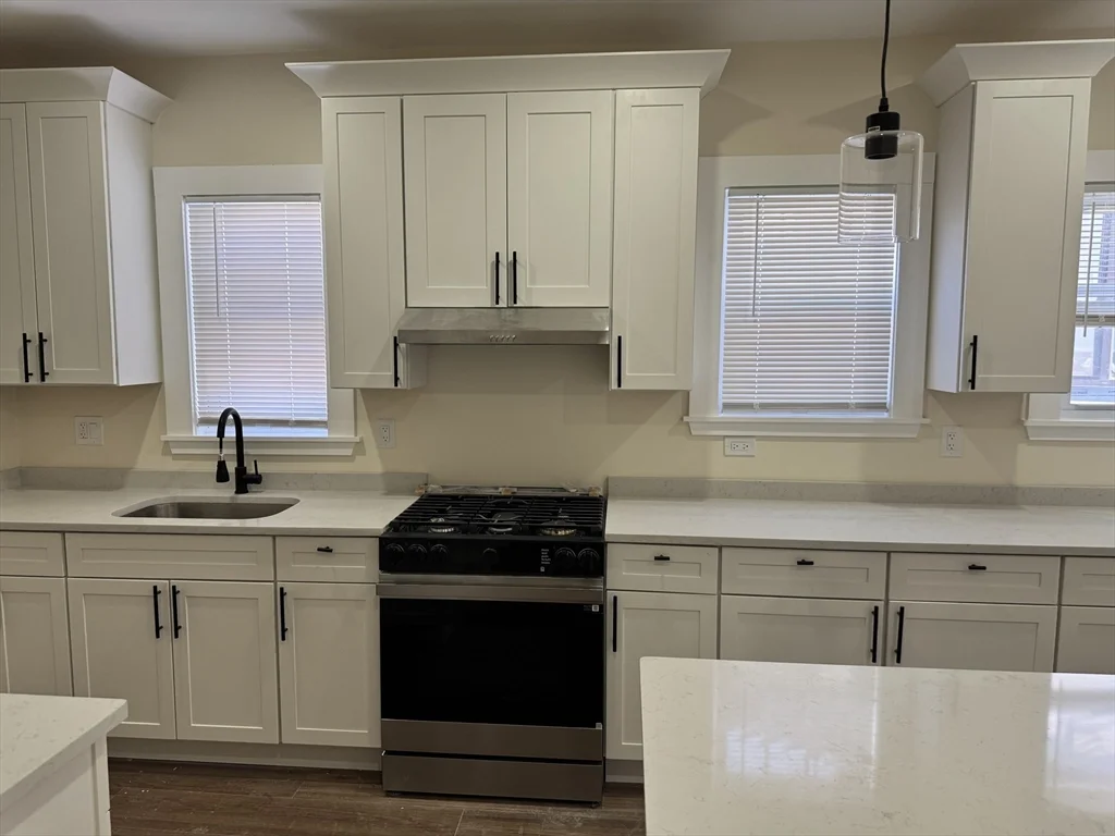 4 bed, 1 bath apartment for rent at 474 Talbot Ave Unit 3, Dorchester — photo 11 of 23