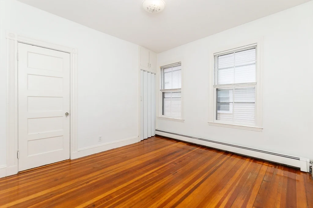 4 bed, 1 bath apartment for rent at 474 Windsor St Unit 2F, Wellington-Harrington — photo 7 of 16