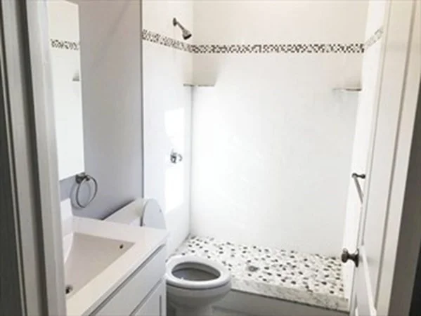 2 bed, 2 bath apartment for rent at 475 Adams Unit 3, East Milton — photo 6 of 10