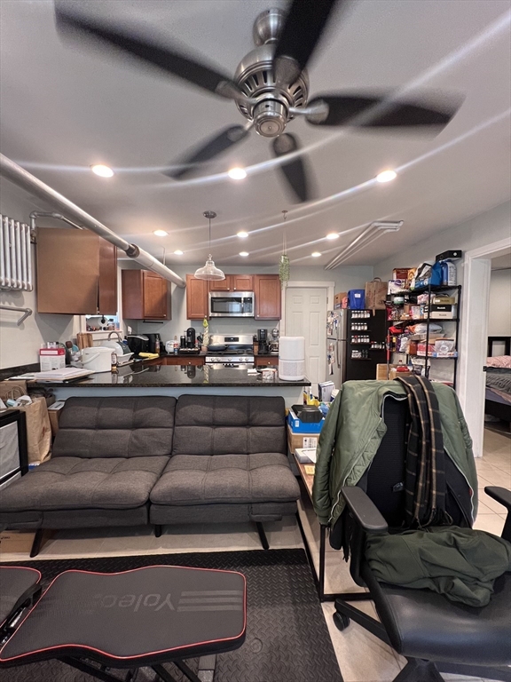 1 bed, 1 bath apartment for rent at 475 Broadway Unit 0, South Medford — photo 5 of 19