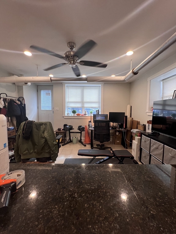 1 bed, 1 bath apartment for rent at 475 Broadway Unit 0, South Medford — photo 4 of 19