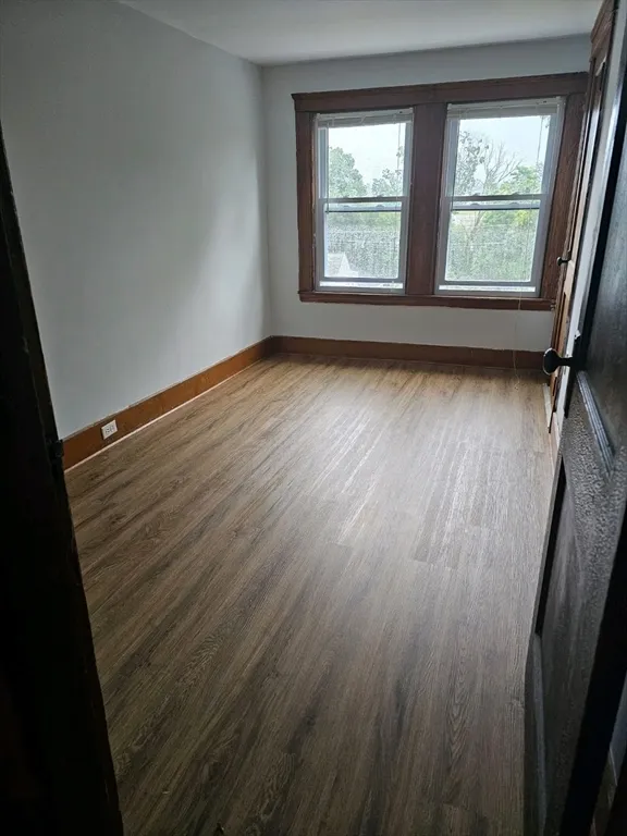 2 bed, 1 bath apartment for rent at 475 Church St Unit 3rd Floor, Northbridge — photo 3 of 8