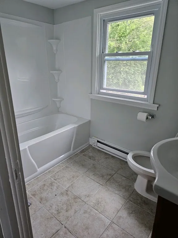 2 bed, 1 bath apartment for rent at 475 Church St Unit 3rd Floor, Northbridge — photo 7 of 8
