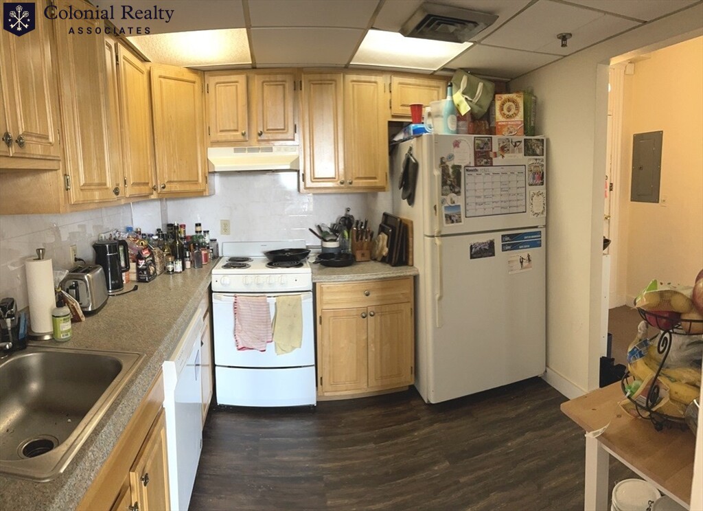 1 bed, 1 bath apartment for rent at 475 Commonwealth Ave Unit 204, Fenway — photo 10 of 18