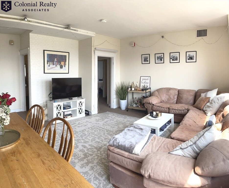 1 bed, 1 bath apartment for rent at 475 Commonwealth Ave Unit 204, Fenway — photo 8 of 18