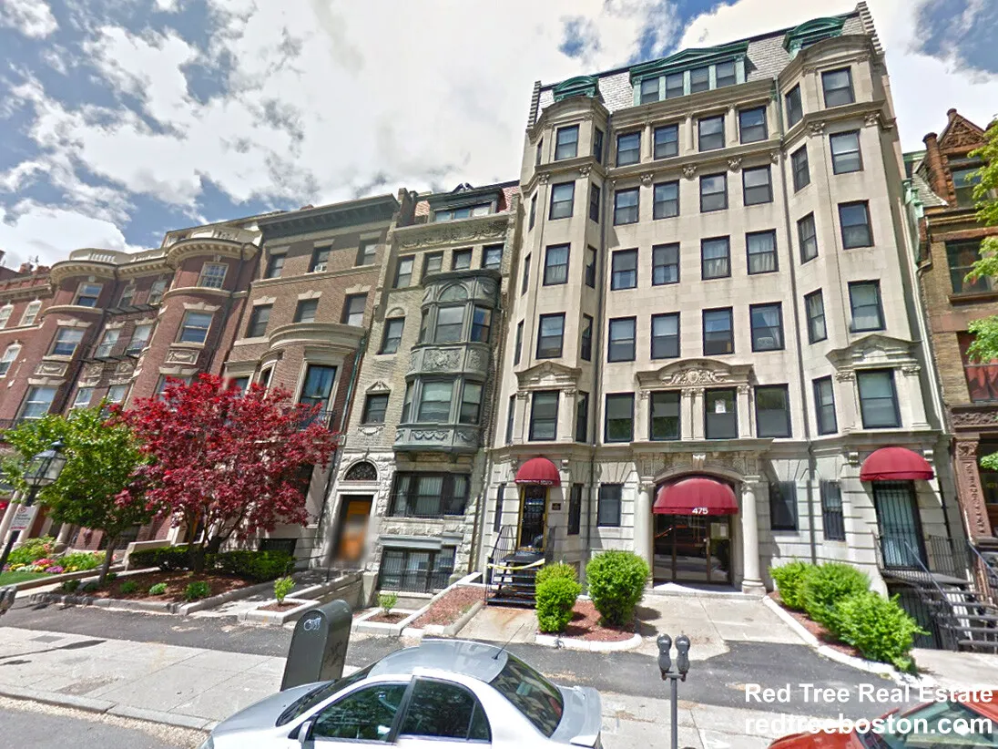 2 bed, 1 bath apartment for rent at 475 Commonwealth Ave Unit 401, Fenway
