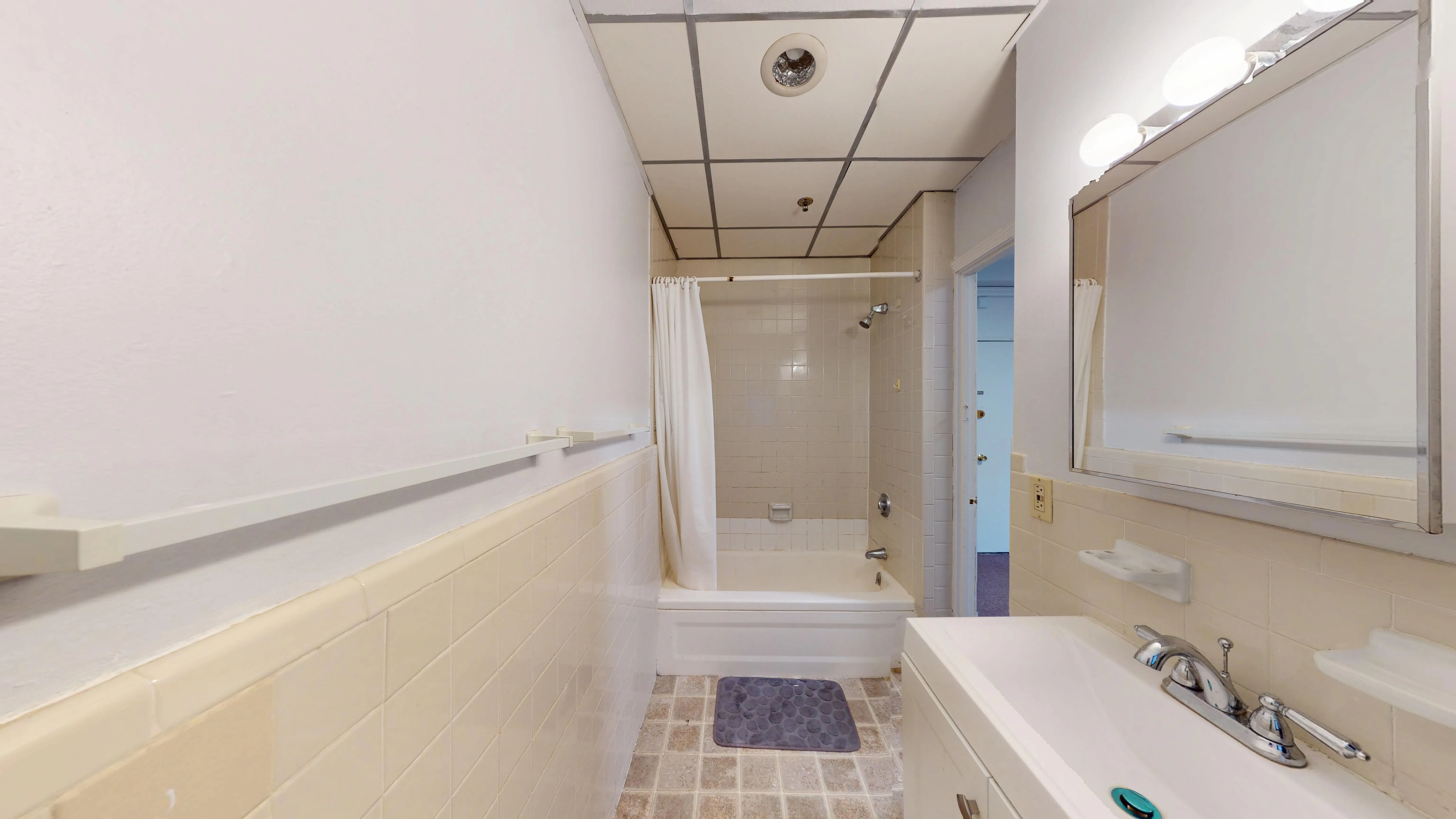 1 bed, 1 bath apartment for rent at 475 Commonwealth Ave Unit 403, Fenway — photo 9 of 17