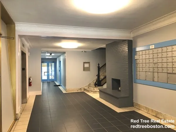 1 bed, 1 bath apartment for rent at 475 Commonwealth Ave Unit 503, Fenway — photo 2 of 4