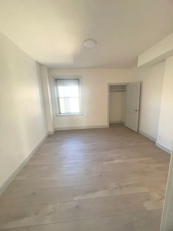 4 bed, 2 bath apartment for rent at 475 Commonwealth Ave Unit 701-702, Fenway — photo 12 of 26