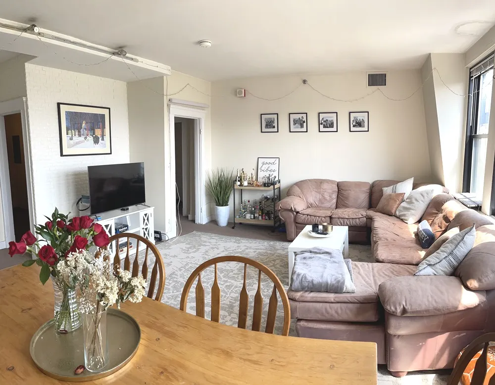 4 bed, 2 bath apartment for rent at 475 Commonwealth Ave Unit 701/702, Fenway — photo 10 of 18