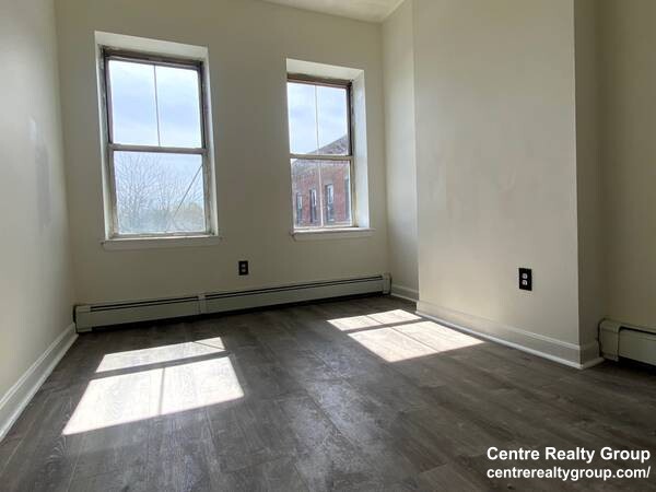 4 bed, 1 bath apartment for rent at 475 Dudley St Unit 2, Roxbury — photo 5 of 11