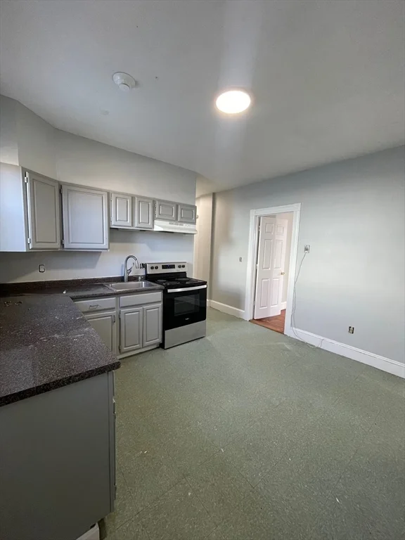 3 bed, 1 bath apartment for rent at 475 Norfolk Unit 3, Mattapan — photo 1 of 5