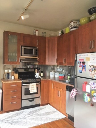 1 bed, 1 bath apartment for rent at 475 Shawmut Ave Unit 6, South End — photo 1 of 10