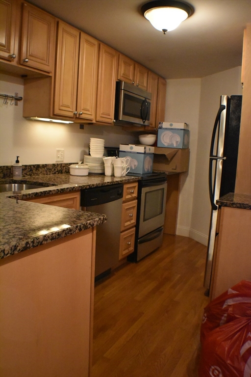 1 bed, 1 bath apartment for rent at 476 Columbus Ave Unit 10, South End — photo 3 of 14