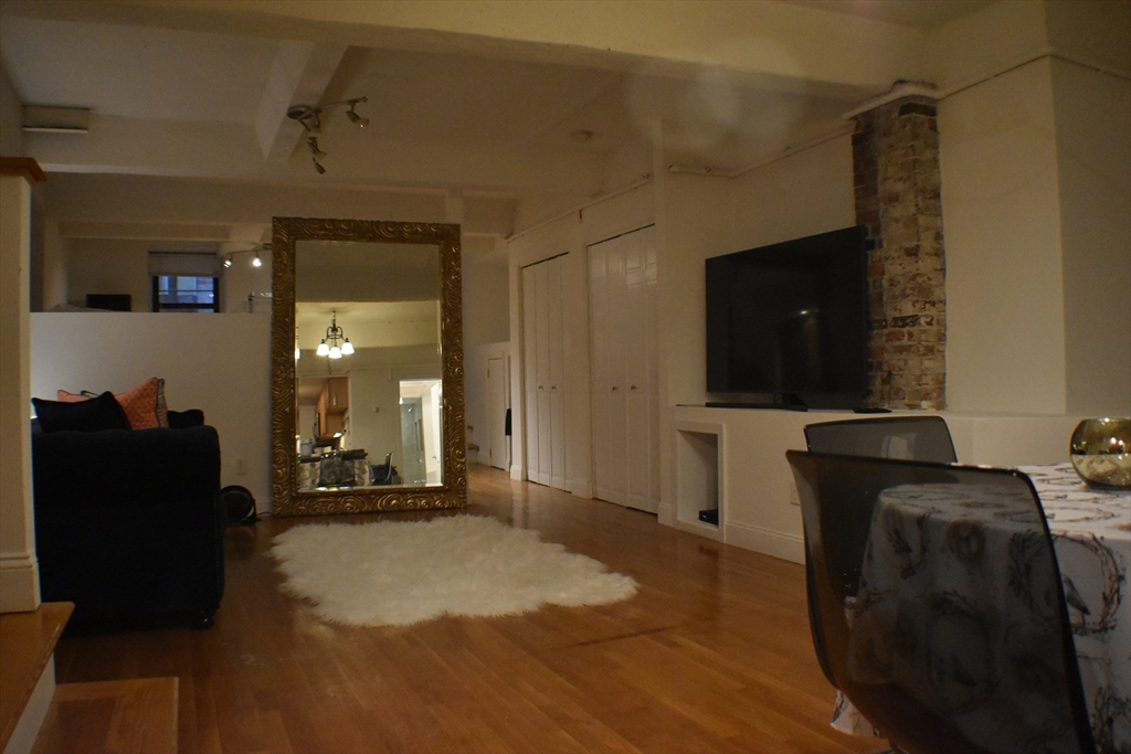1 bed, 1 bath apartment for rent at 476 Columbus Ave Unit 10, South End — photo 10 of 14