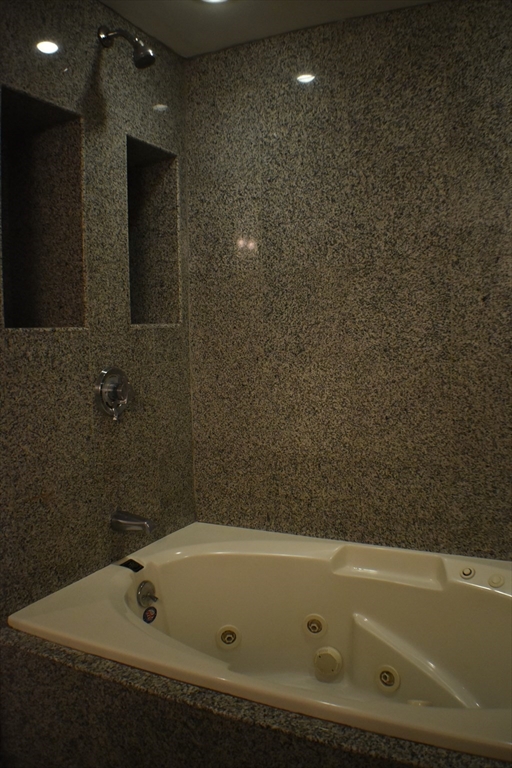1 bed, 1 bath apartment for rent at 476 Columbus Ave Unit 10, South End — photo 14 of 14