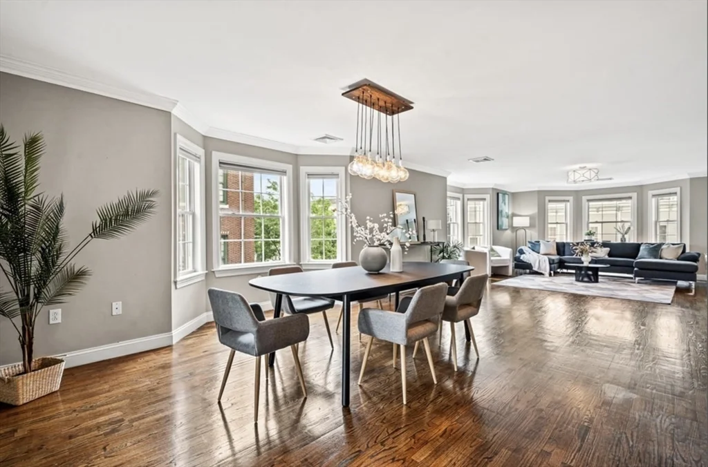 2 bed, 2 bath apartment for rent at 476 East 3rd St Unit 2, South Boston — photo 5 of 16