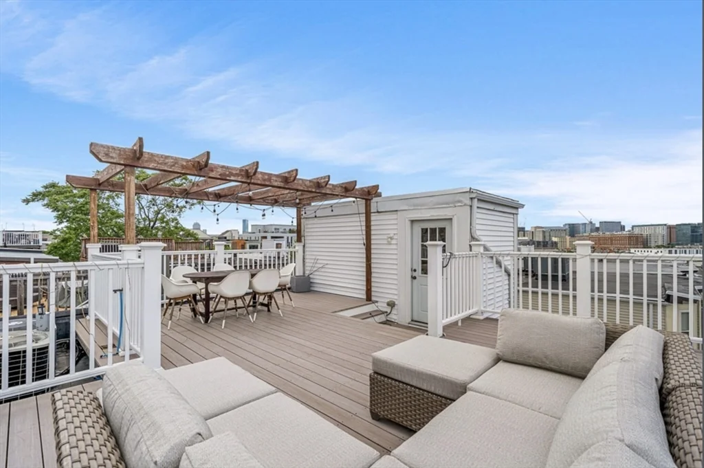 2 bed, 2 bath apartment for rent at 476 East 3rd St Unit 2, South Boston — photo 11 of 16