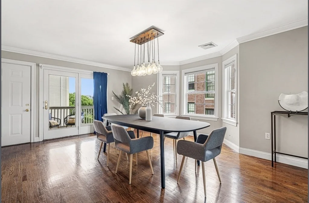 2 bed, 2 bath apartment for rent at 476 East 3rd St Unit 2, South Boston — photo 4 of 16