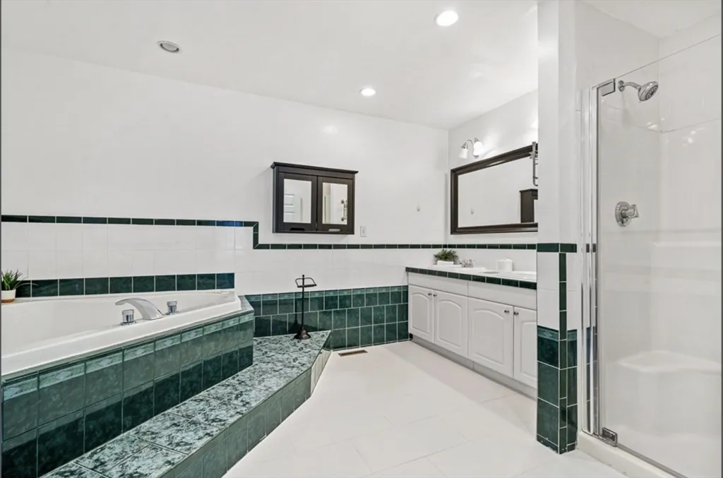 2 bed, 2 bath apartment for rent at 476 East 3rd St Unit 2, South Boston — photo 16 of 16